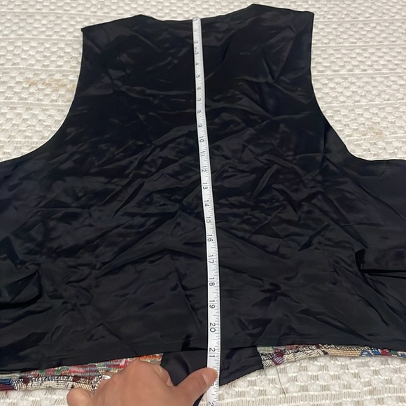 Vintage Christmas Tapestry Vest with Santa and Holiday Designs - Picture 10 of 12